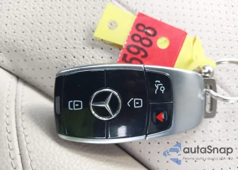 2023 Mercedes-Benz E 350 z USA, uszkodzony, nr VIN W1KZF8DB0PB162313